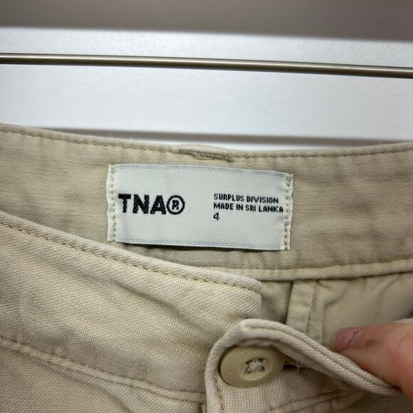 $128 Aritzia TNA Khaki Beige Cargo Pant 4 Y2K Style Pockets Adjustable Ankle - Picture 6 of 6